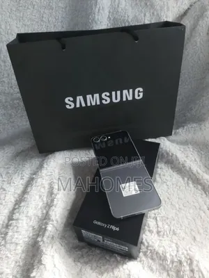 New Samsung Galaxy Z Flip7 256 GB Gray