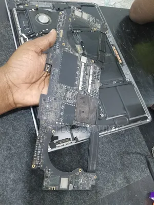 Fundi Computer Wataalamu Wa Macbook Na Pc Za Kawaida
