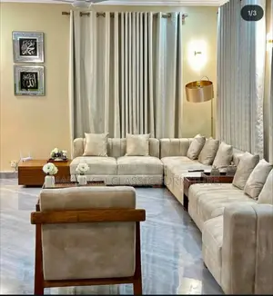 Classic and Unique Sofa Sets Na Armchair
