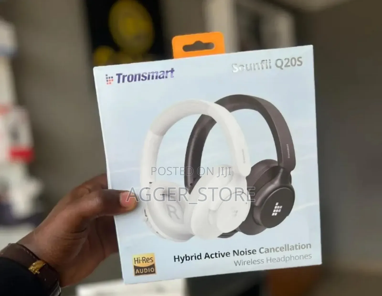 Tronsmart Sounfii Q20s Hybrid Active Noise Cancel Wireles Headphones.