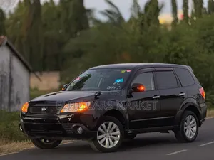 Subaru Forester 2011 Black