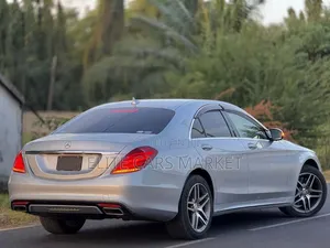 Mercedes-Benz C400 2017 Silver