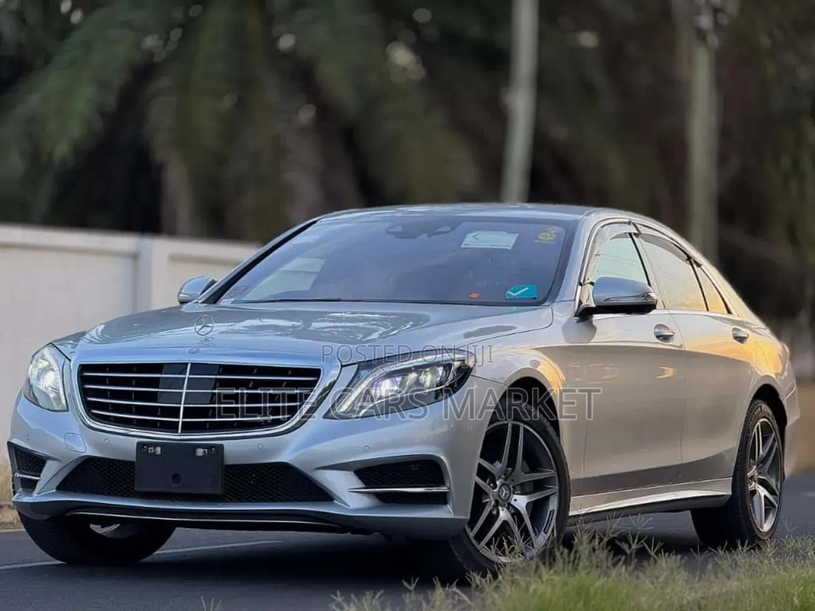 Mercedes-Benz C400 2017 Silver