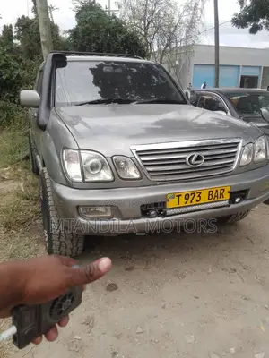 Toyota Land Cruiser HDJ 100 2002 Silver