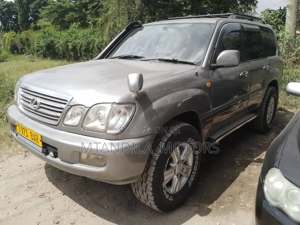 Toyota Land Cruiser HDJ 100 2002 Silver