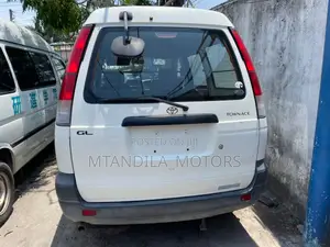 Toyota TownAce Noah 1996 White