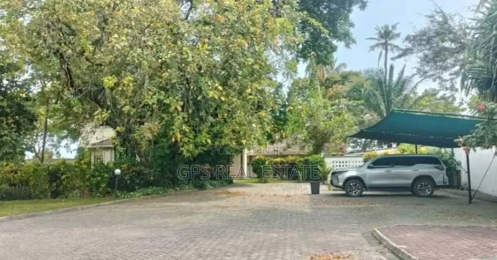 4bdrm Maisonette in Masaki Beach, Kinondoni for sale