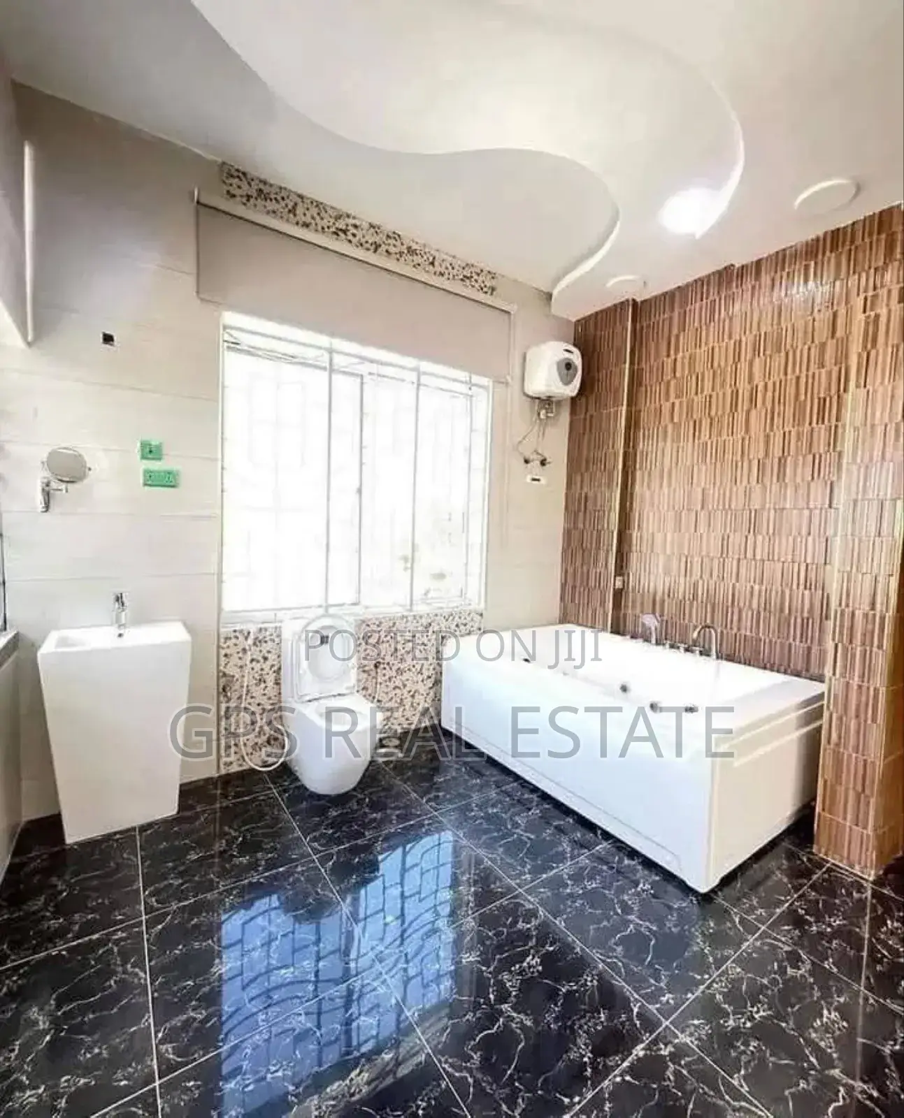6bdrm House in Kibada Block 2, Kigamboni for sale