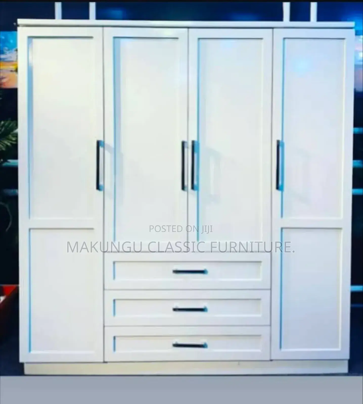 Four Doors Wardrobe Rangi Ni Nyeupe 0