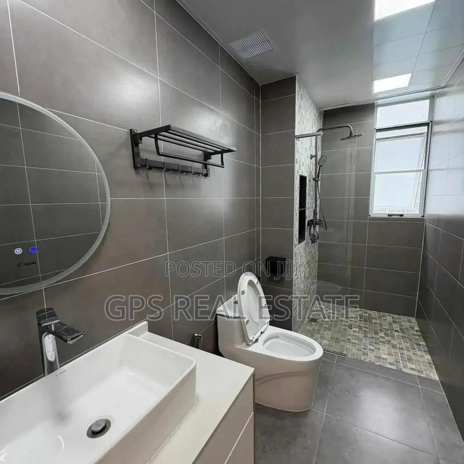 20bdrm House in Masaki, Kinondoni for sale