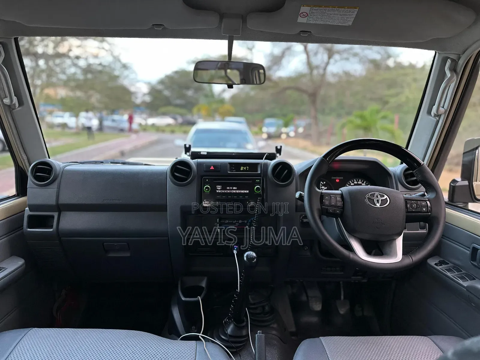 Toyota Land Cruiser 2022 Gold