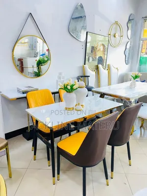Dinning Table 
Size 120/70
Viti 4