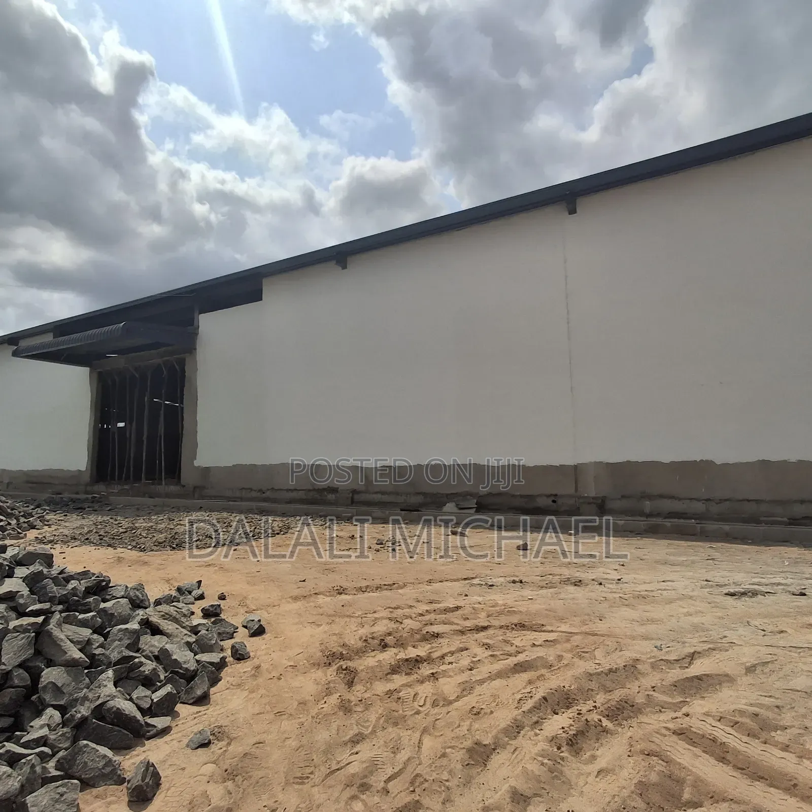 Warehouse for Rent at Tabata