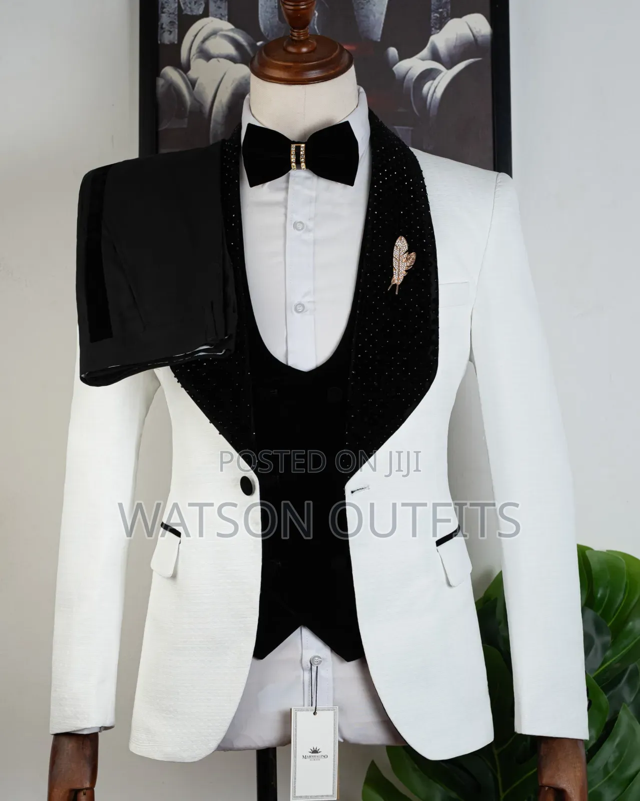 Men's Suits Very Smart and Well Designed for Slim Fit