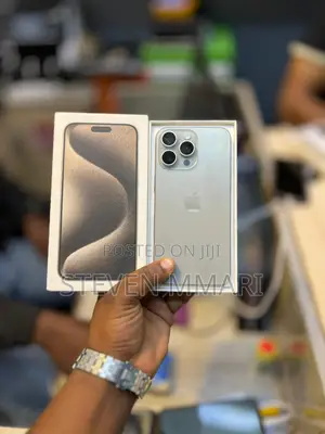New Apple iPhone 15 Pro Max 256 GB Silver