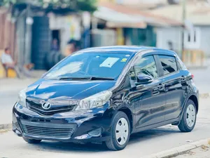 Toyota Vitz 2011 Burgundy