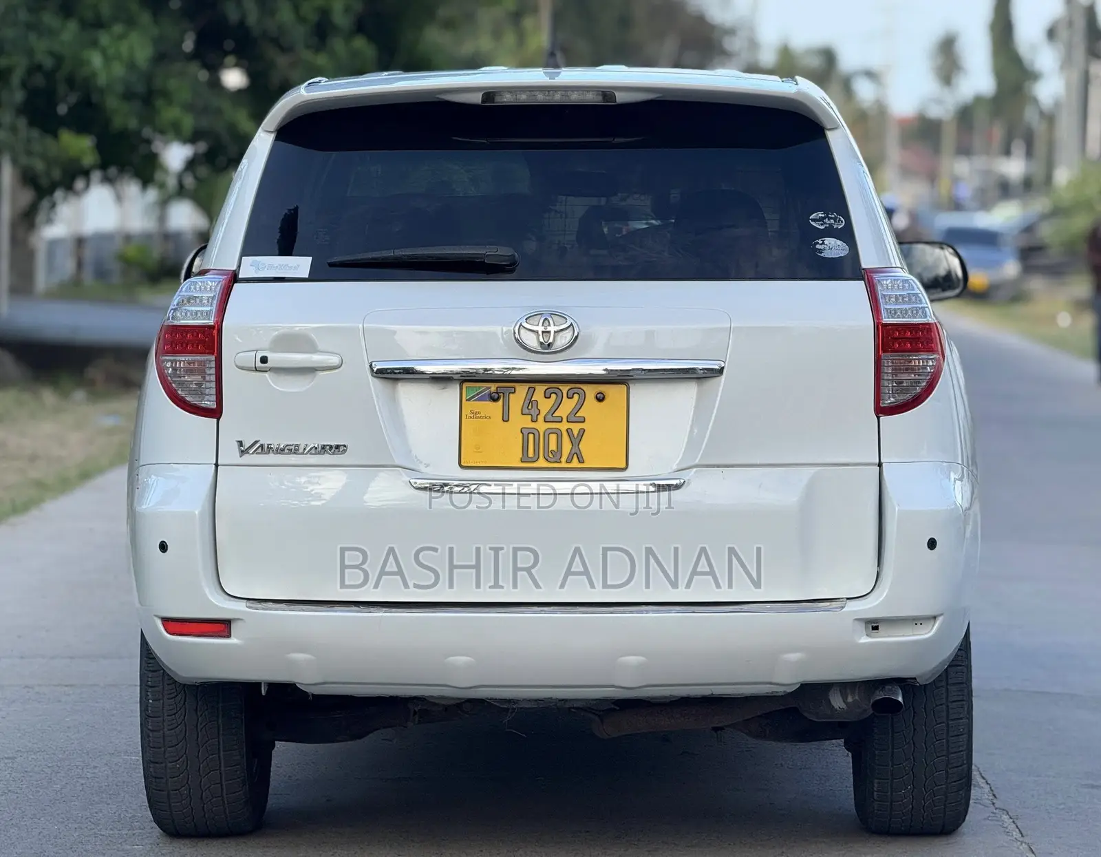 Toyota Vanguard 2009 White