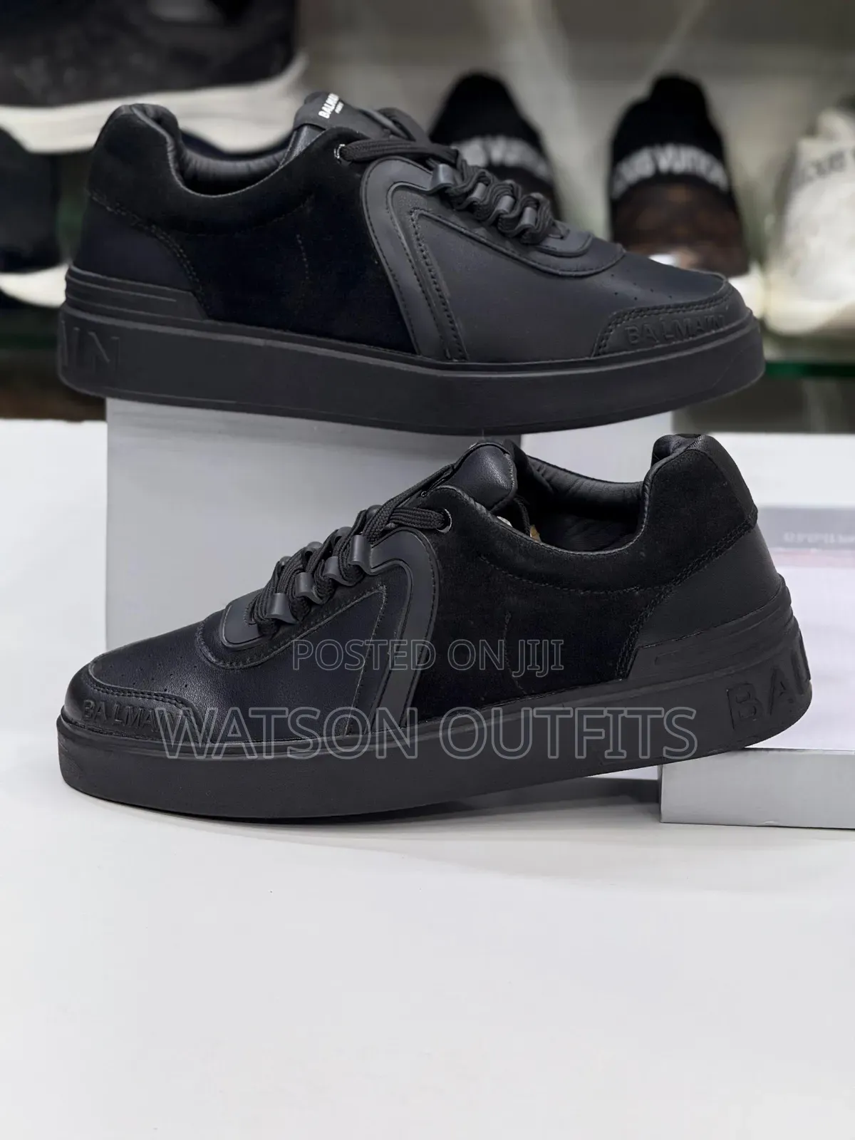 Men's Shoe Sneakers Very Very Amazing With Total Comfort Wearing