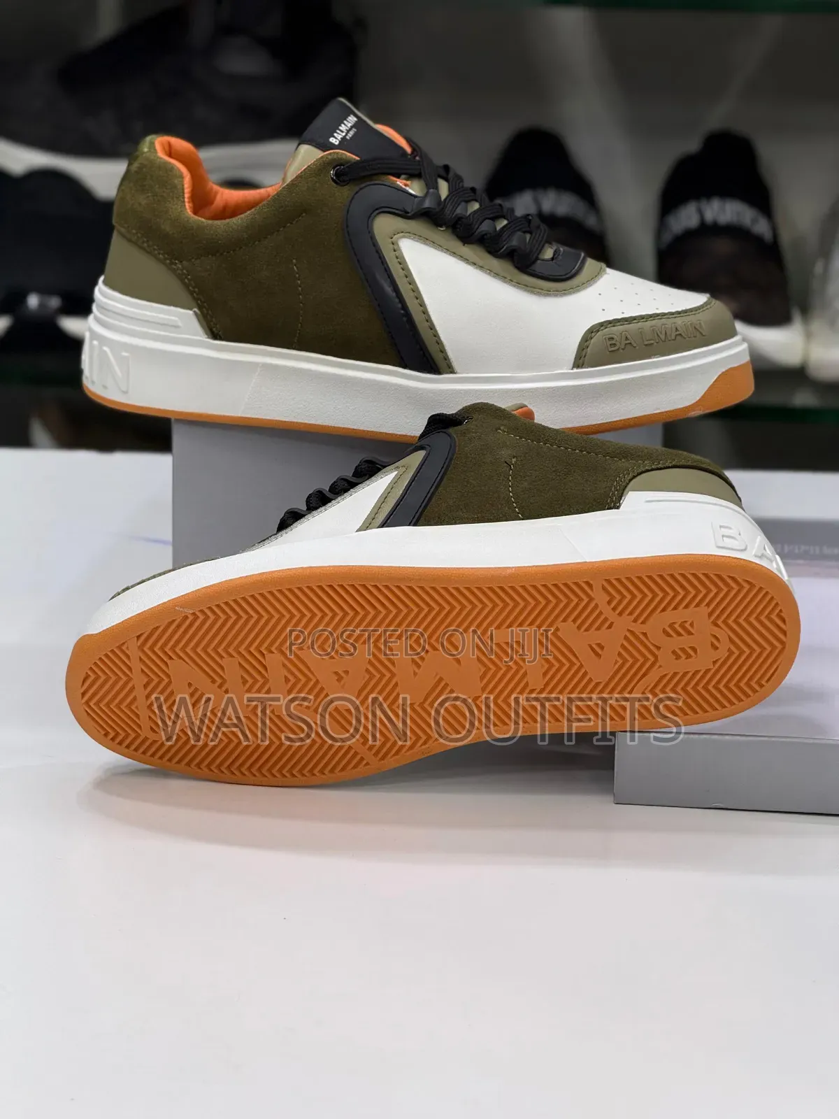 Men's Shoe Sneakers Very Very Amazing With Total Comfort Wearing
