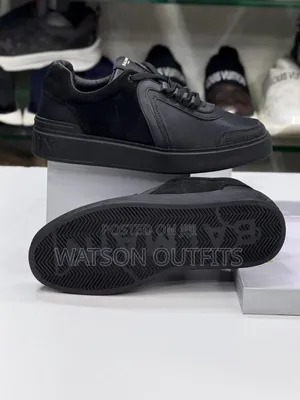 Men's Shoe Sneakers Very Very Amazing With Total Comfort Wearing