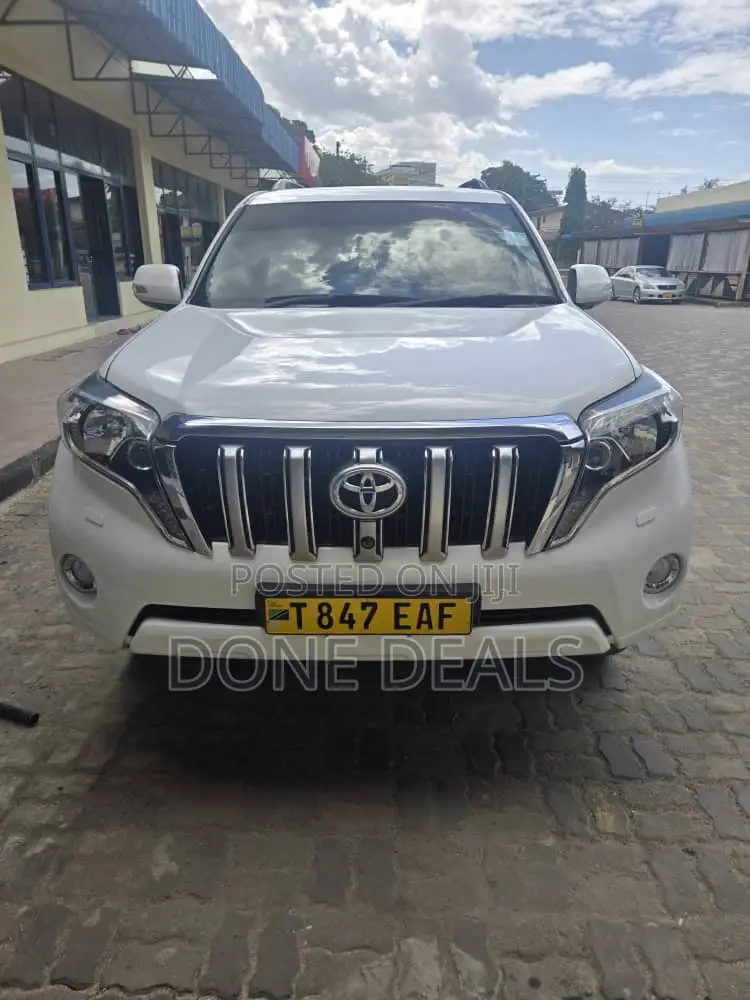 Toyota Land Cruiser Prado 2014 White