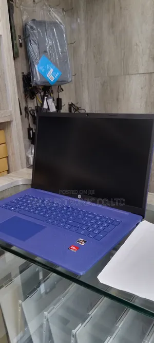 New Laptop HP 3GB Intel Core Ultra 5 SSD 256GB