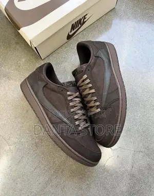Jordan 1 Low X Travis Scott Velvet Brown
