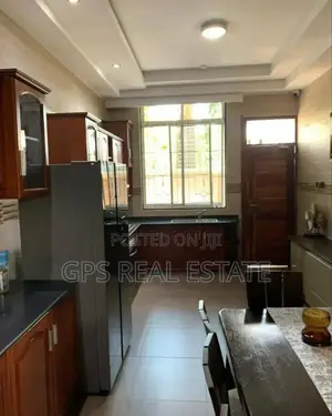 8bdrm House in Mbezi Beach, Kinondoni for sale