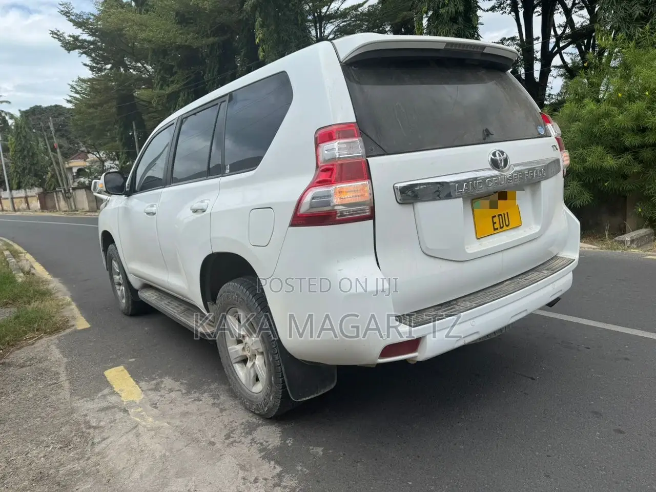 Toyota Land Cruiser Prado 2013 White