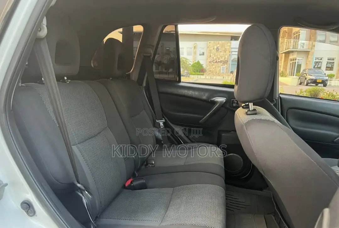 Toyota RAV4 2005