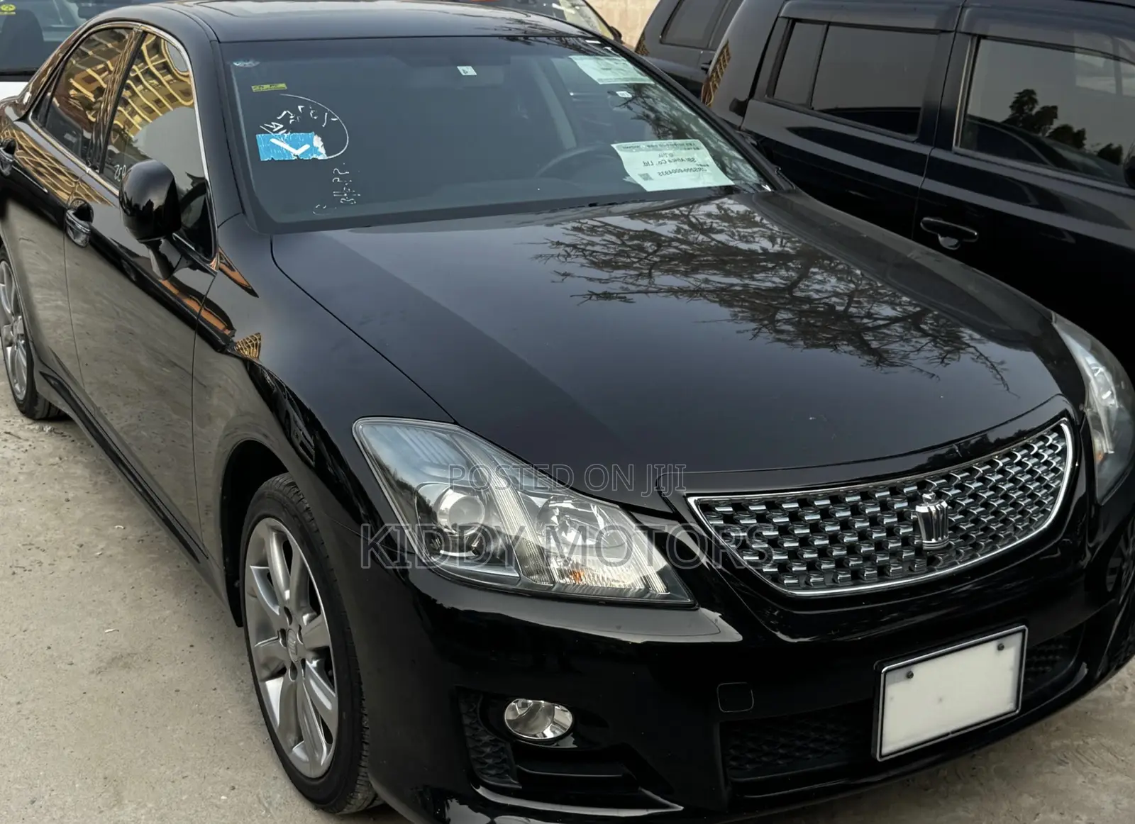 Toyota Crown 2010 Black
