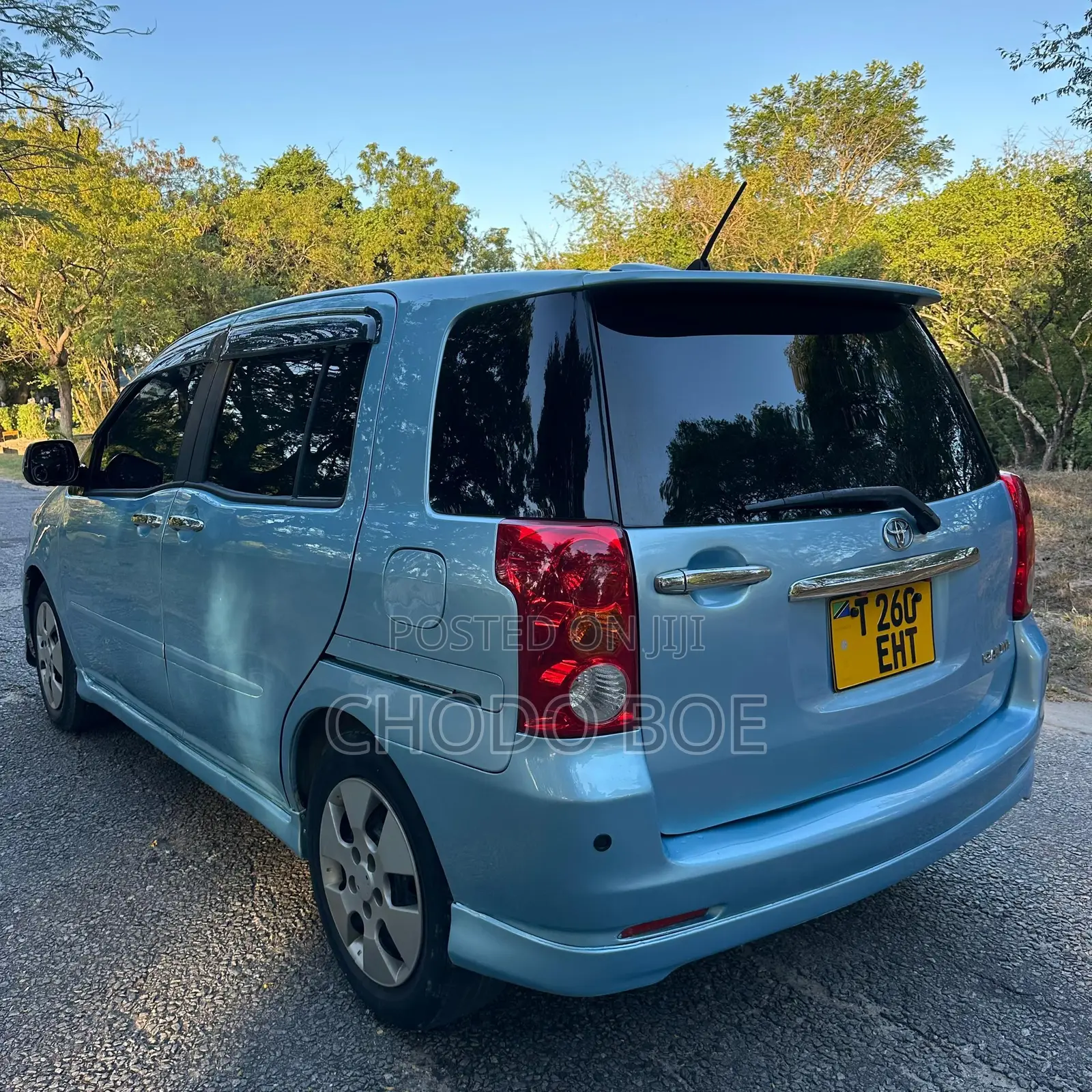 Toyota Raum 2004 Blue