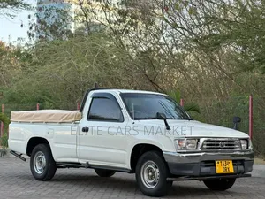 Toyota Hilux 1998 White