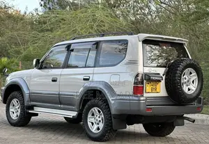 Toyota Land Cruiser Prado 1999 Silver