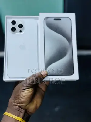 New Apple iPhone 15 Pro Max 256 GB White