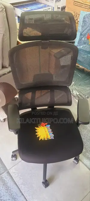 Office Chair With Lumber Head Rest
