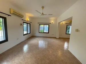 3bdrm House in Ada Estate for rent