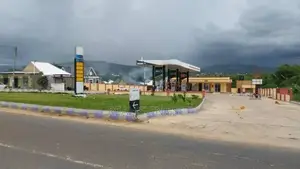Iringa: Nauza Petrol Station/Sheli Na Viwanja Viwili Vikubwa Kwa Bei 1