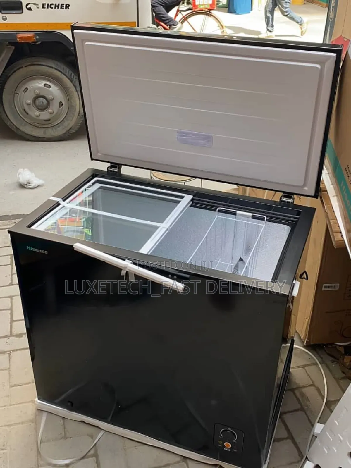 Hisense Freezer 200 Liters Black