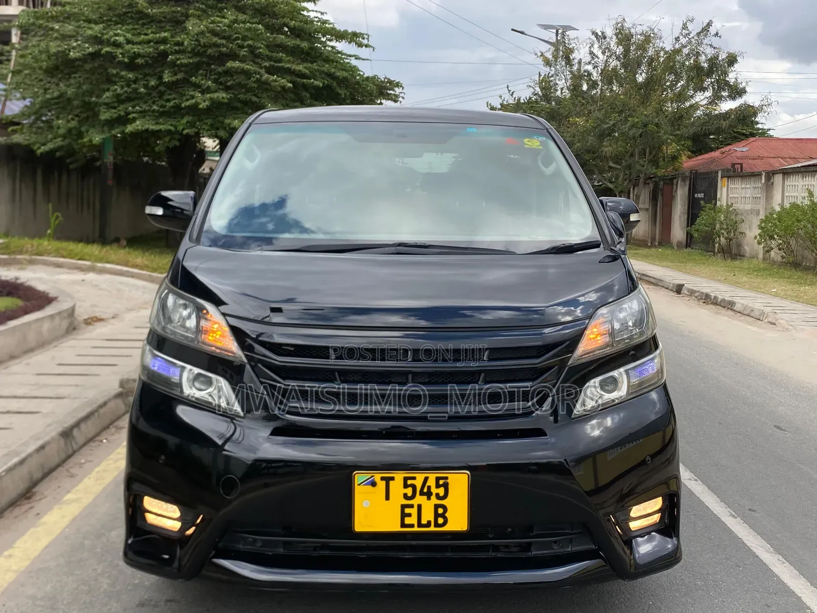 Toyota Vellfire 2010 Black