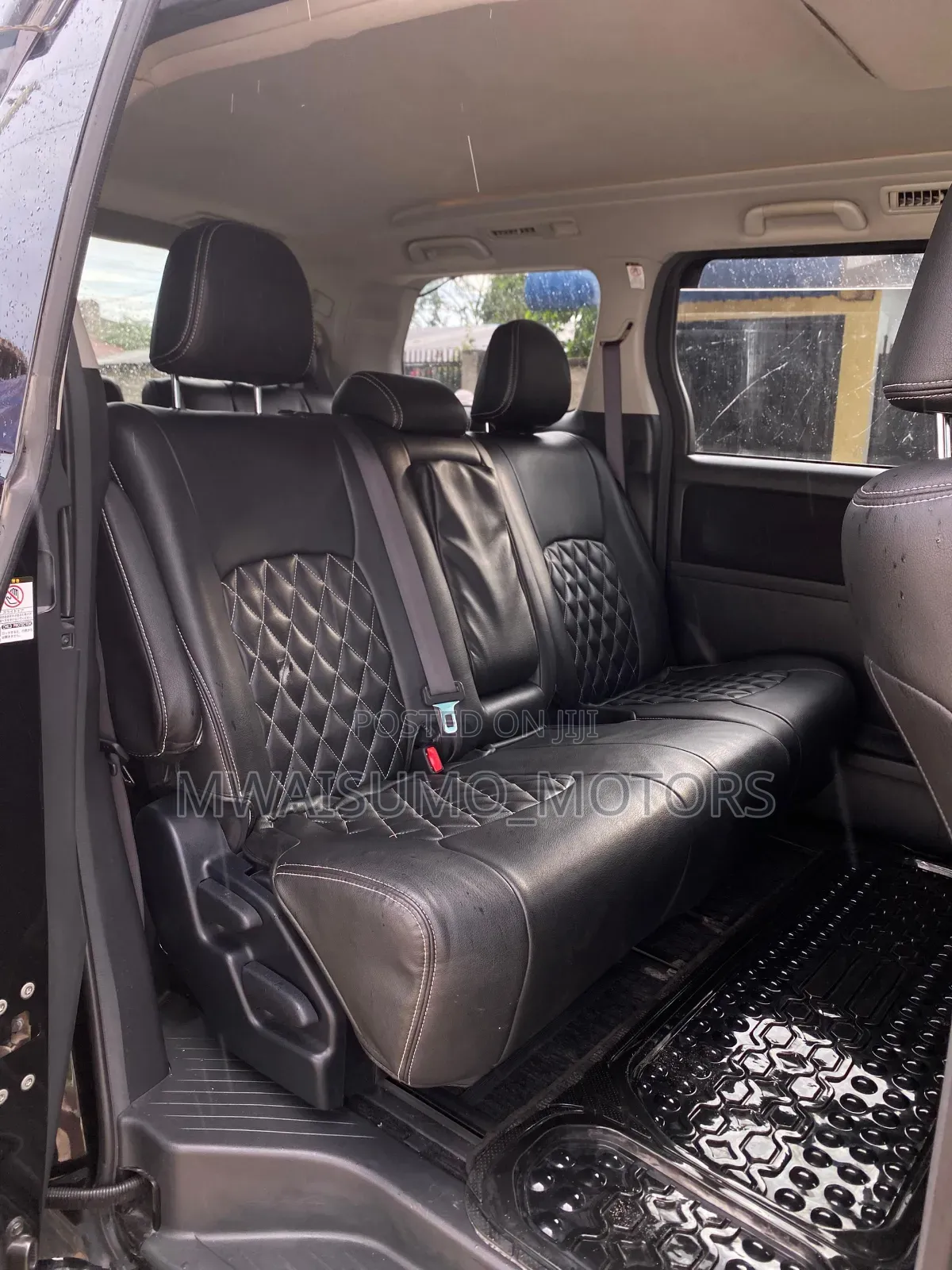 Toyota Vellfire 2010 Black