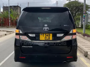 Toyota Vellfire 2010 Black