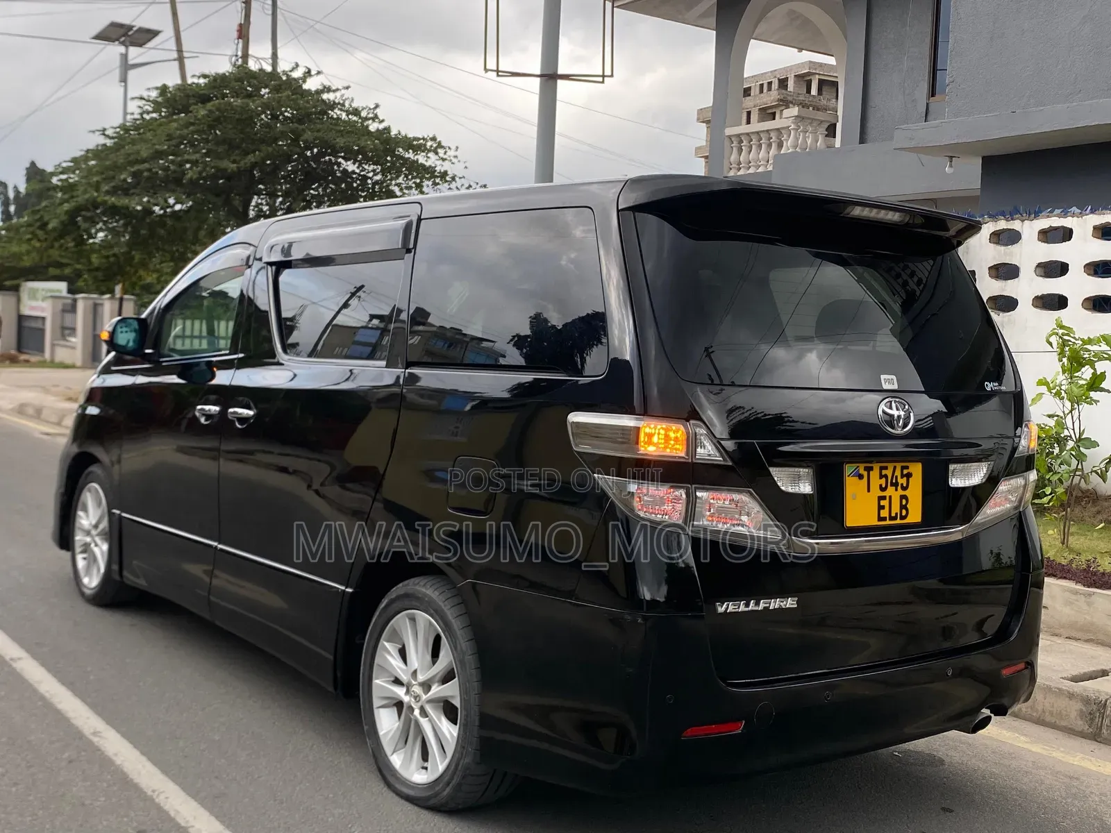 Toyota Vellfire 2010 Black