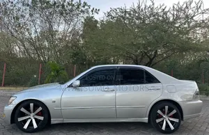 Toyota Altezza 2000 Silver