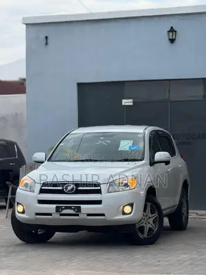 Toyota RAV4 2009 White