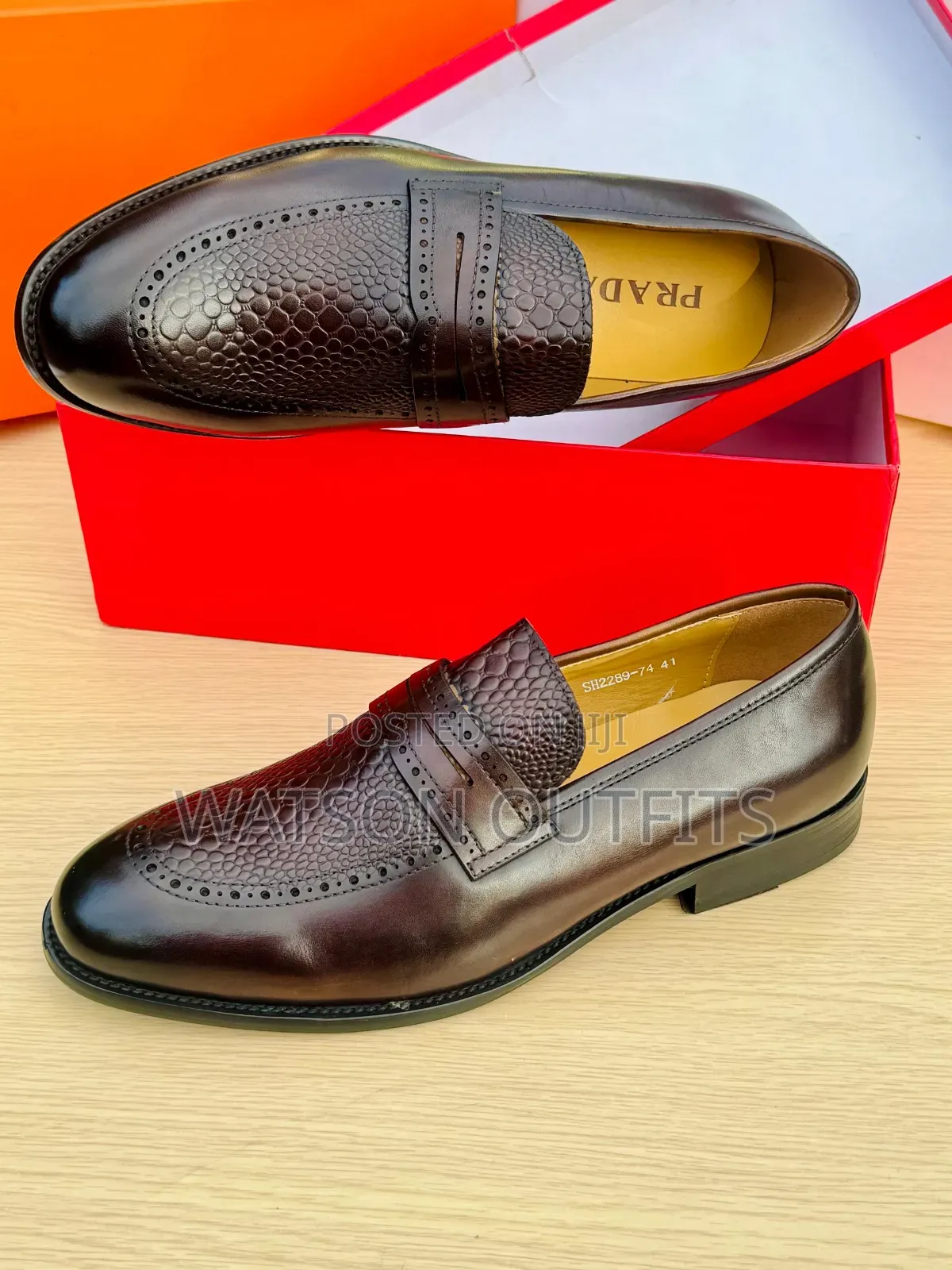 Men's Shoes Very Very Classic and Amazingly Smart or Viatu Vya Kiume
