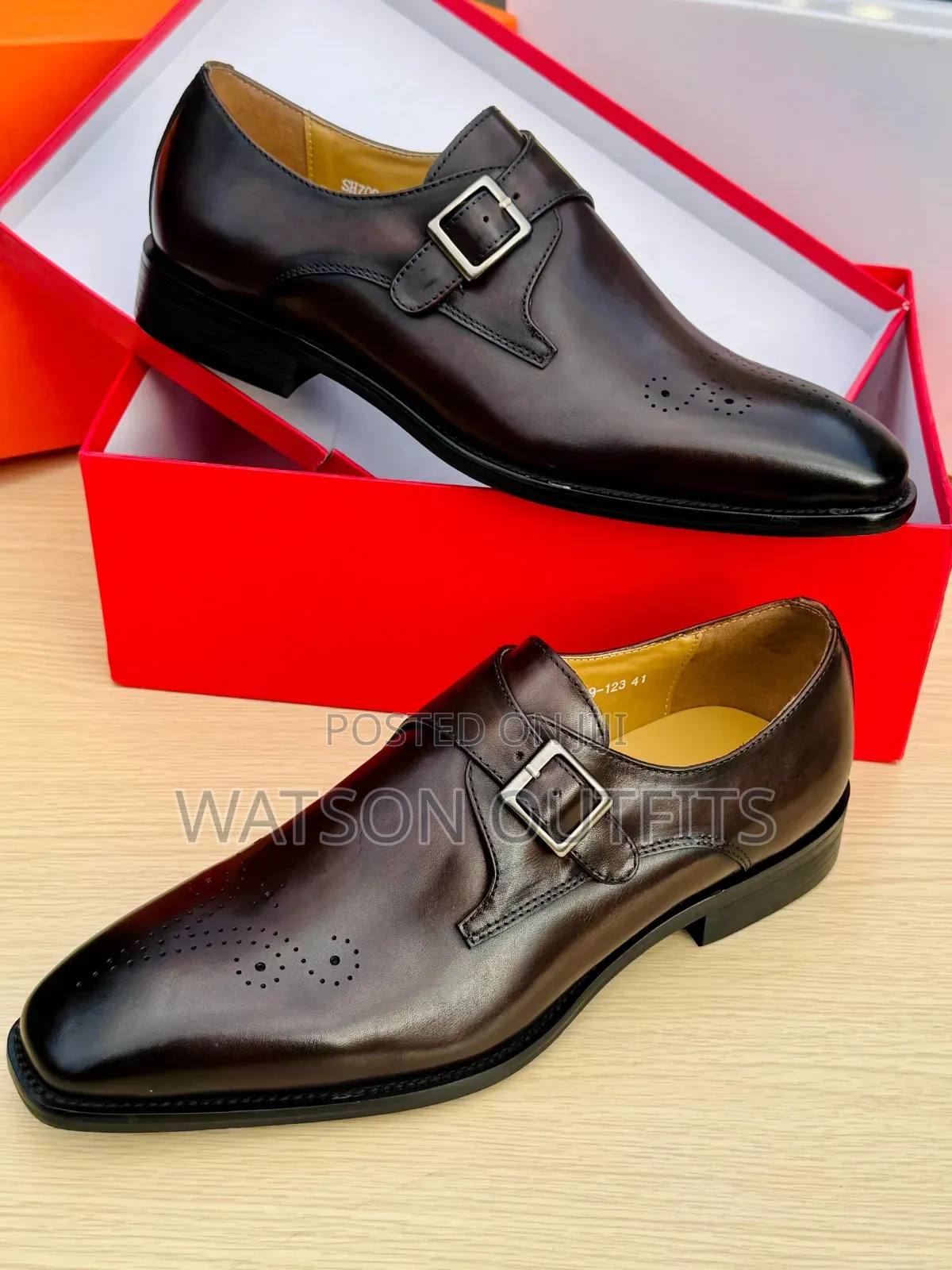 Men's Shoes Very Very Classic and Amazingly Smart or Viatu Vya Kiume
