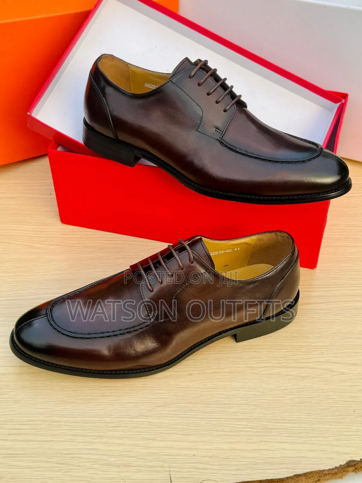 Men's Shoes Very Very Classic and Amazingly Smart or Viatu Vya Kiume