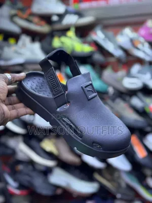 Men's Open Shoes or Footwears or Ride Very Very Smart