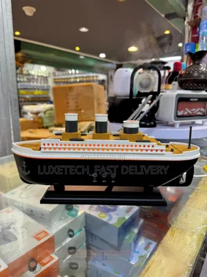 Titanic Ship Air Humidifier 250ml Essential Oil Diffuser